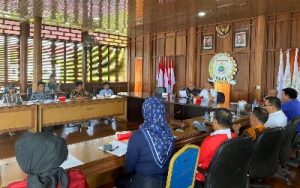 Pembangunan Plaza Karampuang, ALARM Datangi DPRD Sulbar. Ini Tuntutannya