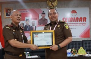 Kejaksaan Negeri Majene Dapat Penghargaan Peringkat 1 Kinerja Terbaik Di Wilayah Hukum Kejati Sulbar Tahun 2023