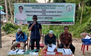 Anggota DPRD Sulbar Dalif Arsyad Gelar Sosialisasi Ranperda Perusda