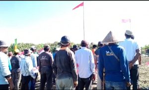 Unik, Ratusan Masyarakat Tani Melaksanakan Upacara Di Lokasi Food Estate