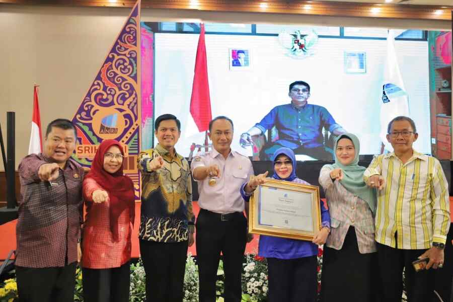 Baru Tiga Bulan jadi Pj Gubsulbar, Prof Zudan Sudah Raih Tiga Penghargaan