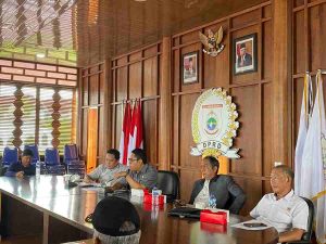 RDP DPRD Sulbar dan Masyarakat Desa Lariang Soal Lokasi Perkebunan Masyarakat di Afdeling Golf