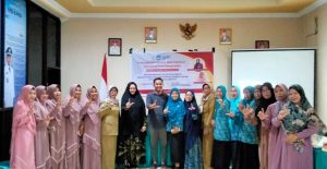 Edukasi Warga Lapeo, Dosen Unsulbar Buat Teh Daun Pandan Wangi