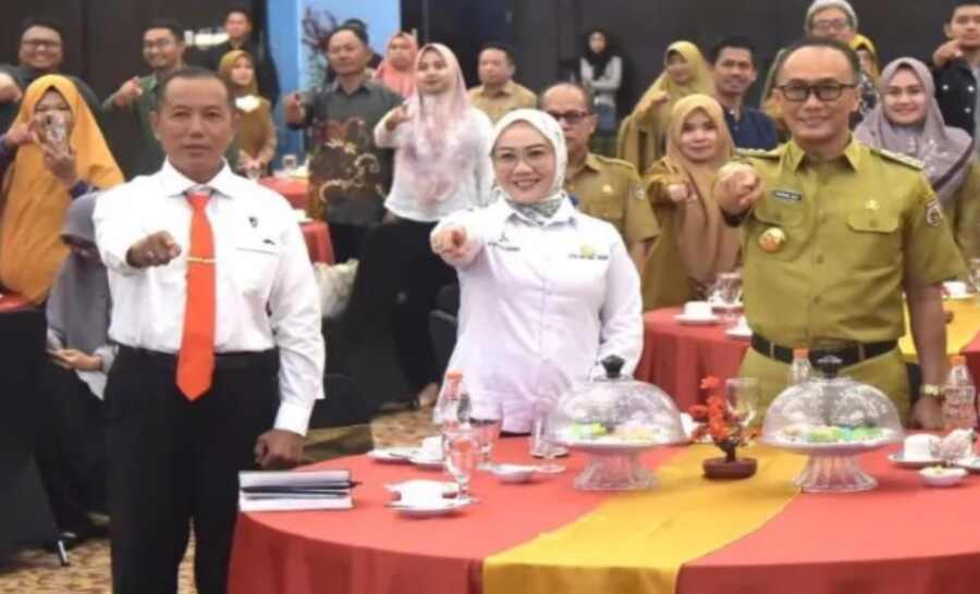 Ketua DPRD Prov. Sulbar Dr. Hj. St. Suraidah Suhardi