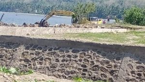 Aktivitas Tambang Batu Diduga Ilegal Di Pantai Pelabuhan Palipi