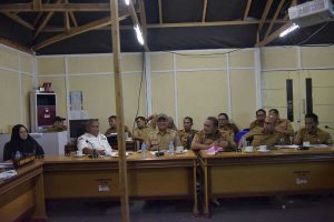 Sekretaris DPRD Sulbar Didampingi Jajarannya Mengikuti Rapat Pembahasan RAPBD 2024