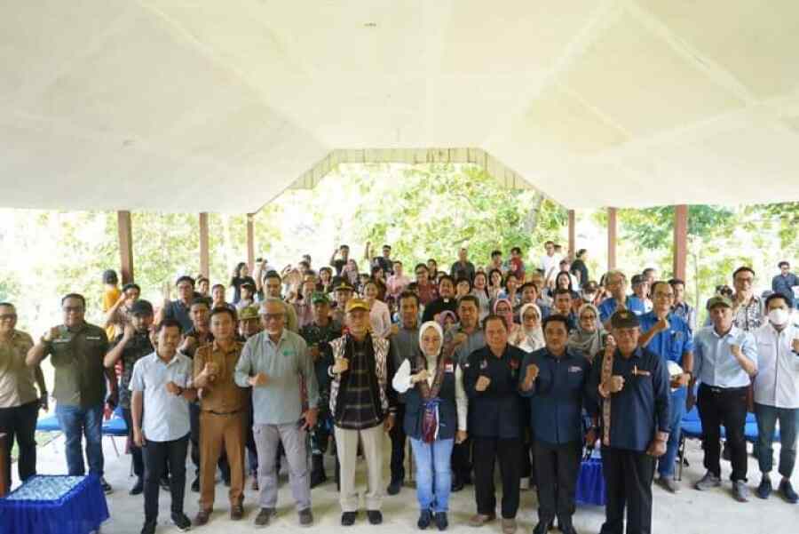 Kunjungan ke Kalumpang, Pj Gubernur Sulbar Pantau Penanganan Masalah 4+1 Daerah