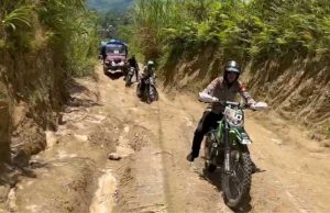 Personel Polres Majene Kawal Distribusi Logistik Ke Wilayah Terpencil Ulumanda