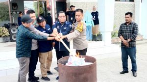 KPU Majene Musnahkan 1.715 Lembar Surat Suara Pemilu