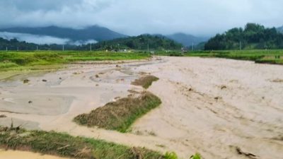 Banjir di Nosu Mamasa, Pemprov Sulbar Siapkan Bantuan Logistik