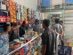 Sat Reskrim Polres Majene Respon Cepat Datangi TKP Sebuah Kios Yang Dibobol Maling Di Lingkungan Rangas