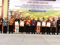 Jelang Ramadan, Pj Gubernur Sulbar, Prof Zudan Rakor dengan Para bupati Kendalikan Inflasi