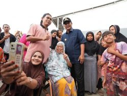 Didatangi Pj Gubernur Sulbar Bahtiar, Nelayan di Mamuju Kaget dan Main Peluk
