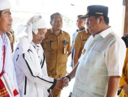 Pj Bahtiar Sapa Warga Mambi, Empat Perwakilan Sampaikan Pesan Adat