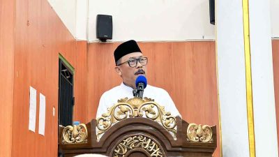 Tarwih di Masjid Nurul Anhar, Gubernur SDK Titip Doa Sulbar 5 Tahun Kedepan