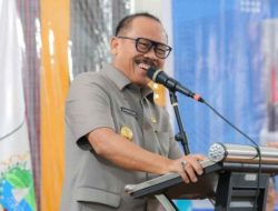 Buku “SDK Mendayung dari Hulu”: Perjalanan Politik Suhardi Duka yang Inspiratif