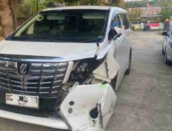 Kecelakaan di Tinambung, Mobil Mewah Tabrak Kakek yang Kendarai Motor