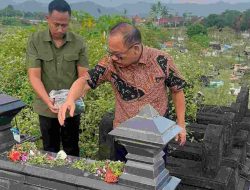 Gubernur SDK Kunjungi Makam Pejuang Sulbar dan Maraqdia Tokape Arajang Balanipa