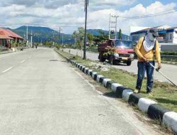 Sambut HUT RI ke-80, PUPR Sulbar Rapikan Jalan Arteri Mamuju Sejauh 1,3 KM