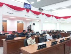 Fraksi-Fraksi DPRD Sulbar Sampaikan Pemandangan Umum Terhadap Raperda APBD 2025