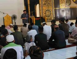 Usai Shalat Jum’at, Wagub Sulbar Sentuh Hati Jama’ah Lewat Pesan Kebaikan