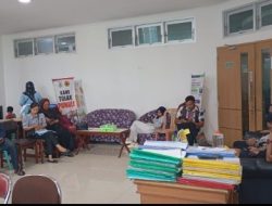 Pemkesra Terus Melayani Pemberkasan Mahasiswa Penerima Beasiswa
