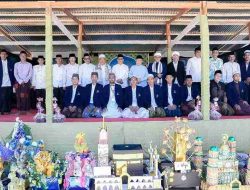 Wagub Sulbar Ajak Santri dan Masyarakat Hidup Sederhana di Peringatan Maulid di Pesantren Jareqjeq Pambusuang*Hikmah Maulid Nabi di Pesantren Jareqjeq Pambusuang: Salim S Mengga Ajarkan Hidup Sederhana dan Rendah Hati Wagub Sulbar: Pesantren adalah Pilar Cetak Calon Pemimpin dan Ulama Berakhlak