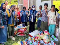 Dinsos Sulbar Salurkan Bantuan Permakanan dan Sandang bagi Lansia di LKS Timbu Paraban Mamasa