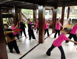 Kenalkan Budaya Daerah, Anjungan Sulbar Latih Seni Tradisional Sulbar untuk Anak-Anak Jakarta