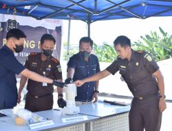 Kejari Majene Kembali Musnahkan Barang Bukti 27 Perkara Pidum