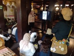 Anjungan Provinsi Sulawesi Barat Terima Kunjungan Edukasi Budaya Rombongan ‘Arek Suroboyo’ Mahasiswi UNESA