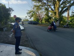 Disperkimtanhub Turunkan Personel LLAJ Atur Arus Kendaraan di Lingkungan Perkantoran Pemprov Sulbar