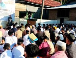 Khatib Ied Adha di Tande, KH. Wahyun : Pengorbananan Keluarga Ibrahim Jadi Inspirasi