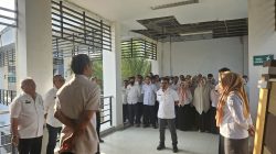 Asisten III Pimpin Apel Pagi di Bapenda Sulbar, Tekankan Disiplin Aparatur Sipil Negara
