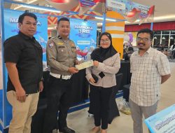 Bayar Pajak Kendaraan Pakai QRIS di Pekan Maradika 2026, Warga Mamuju Bisa Bawa Pulang Paket Sembako!