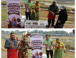 Banhub Sulbar Promosikan Kakao Lokal melalui 1.022 Botol Lasalaga Drink Minuman Cokelat di Seribu Liwetan Nusantara