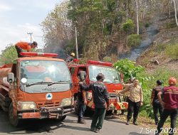 TRC BPBD Sulbar Bersama Damkar-TNI-Polri-Masyarakat Padamkan Kebakaran di Lingkungan Bulutakkang