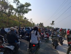 Jalan Trans Sulawesi Dipadati Penonton Sandeq Silumba 2026