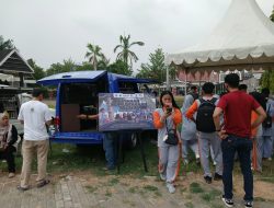 Perpustakaan Keliling Perpusip Sulbar Hadir Meriahkan Tapak Budaya di Kompleks Rumah Adat Mamuju