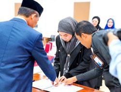 Dekan Fapertahut dan Dekan FMIPA Terpilih Bersama Enam Pejabat Unsulbar Resmi Dilantik