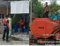 BPBD Sulbar Salurkan 7.000 Liter Air Bersih untuk Warga Mamuju, Pemantauan Karhutla Terus Diintensifkan