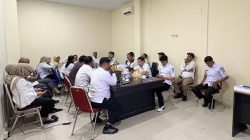 Tingkatkan Kualitas Pelayanan Publik, DPMPTSP Sulbar Revisi Standar Pelayanan dan SOP Perizinan
